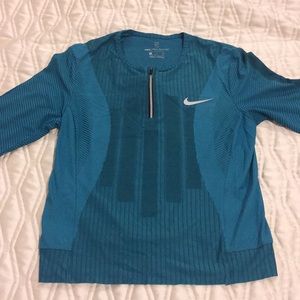 Worn once! Nike crop top